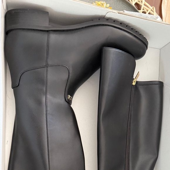 NIB Michael Kors Britt Boot Size 9 - Picture 7 of 15